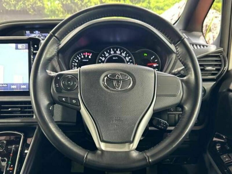 VOXY-11