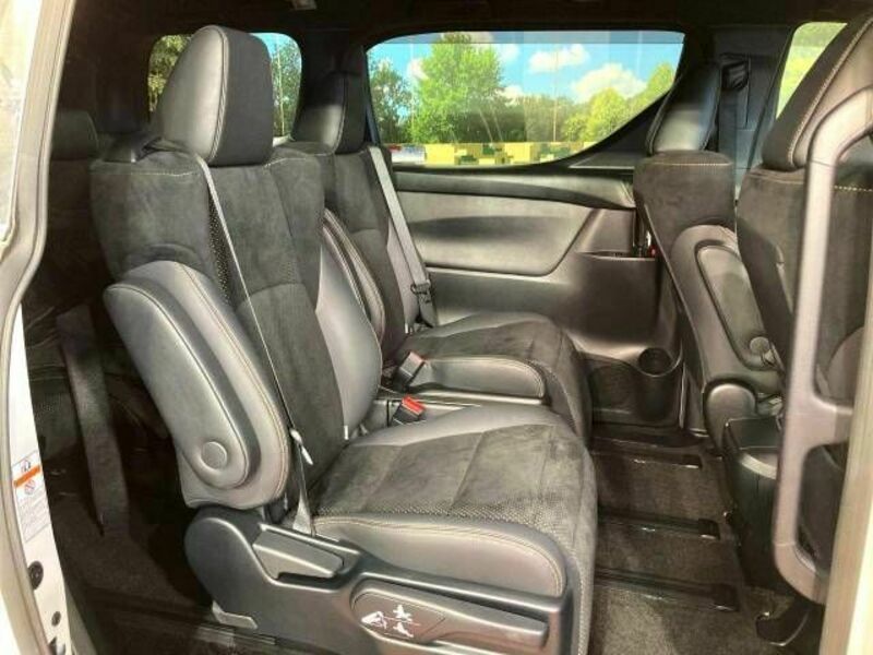 ALPHARD-9