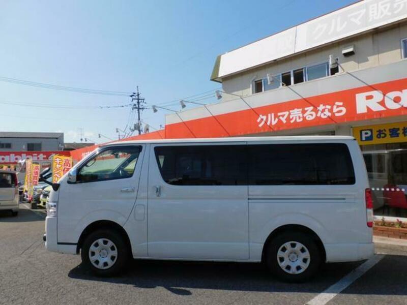 HIACE VAN-8