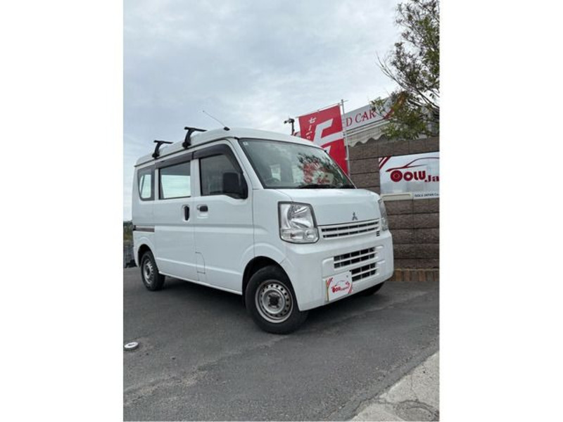 MITSUBISHI MINICAB VAN