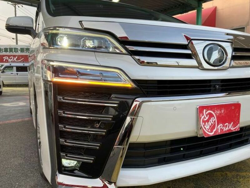 VELLFIRE-14