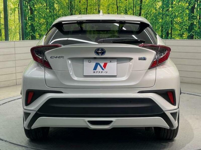C-HR-15