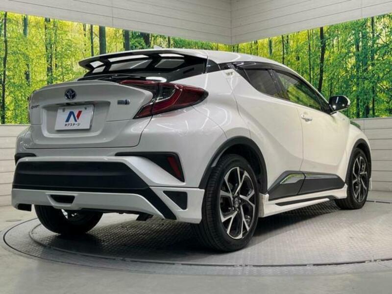 C-HR-17