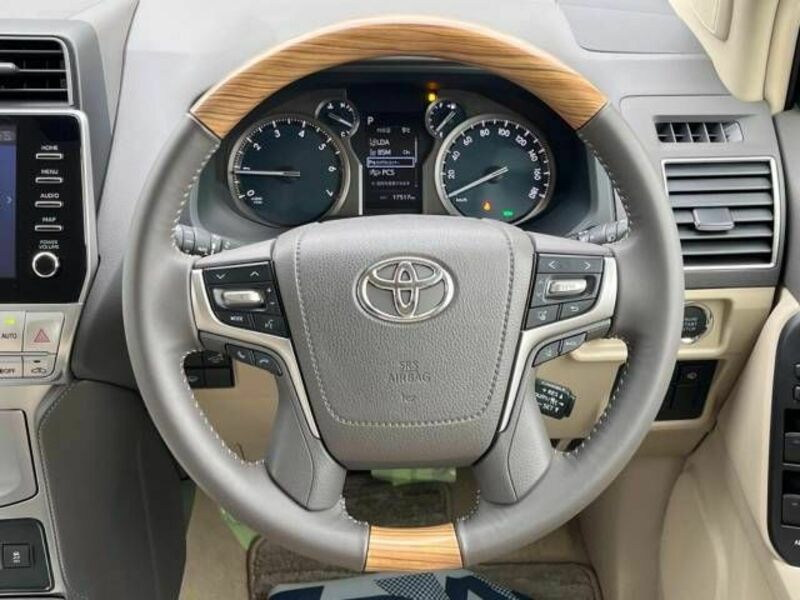 LAND CRUISER PRADO-11