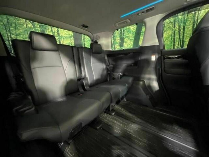 VELLFIRE-9