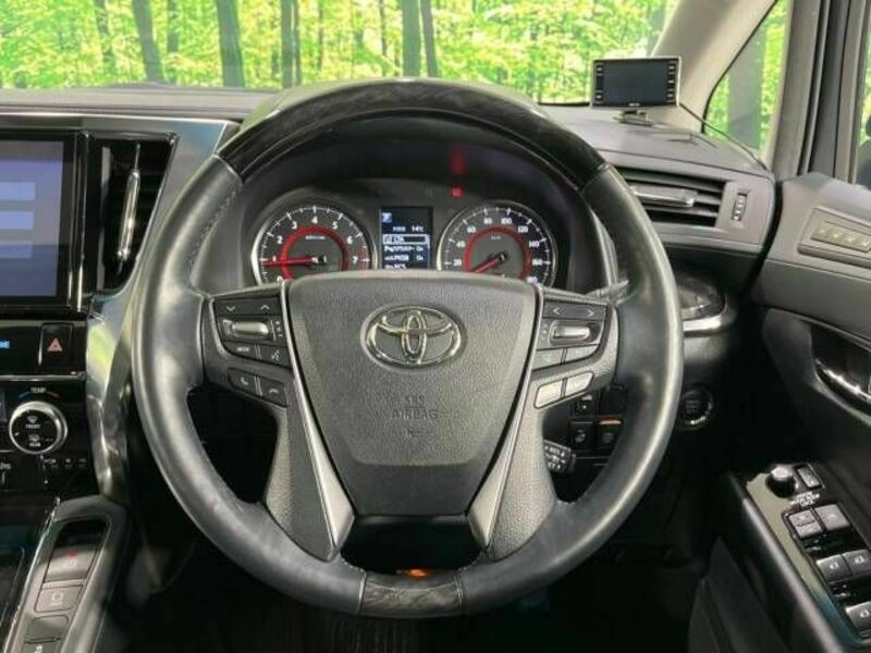 VELLFIRE-11