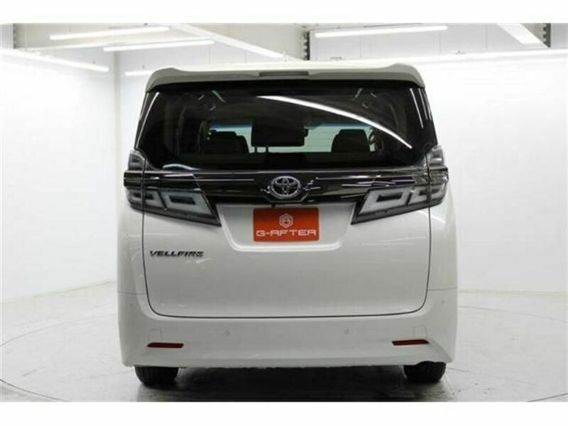VELLFIRE-7