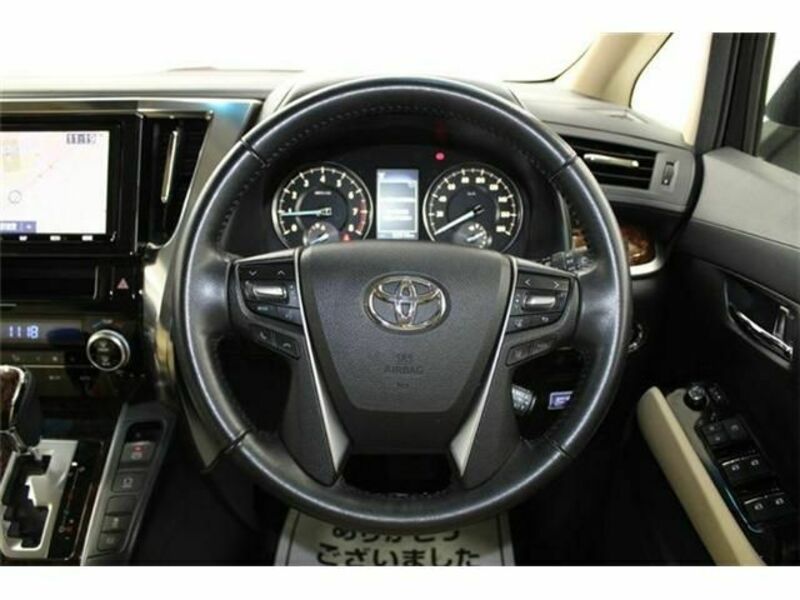 VELLFIRE-15