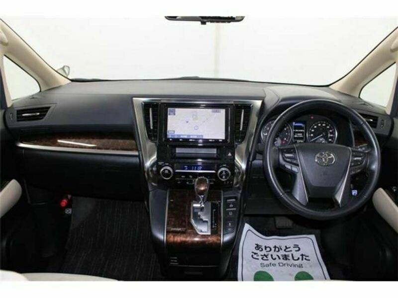 VELLFIRE-16
