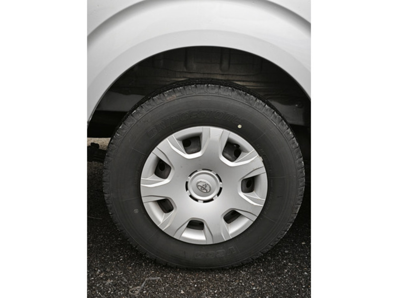 HIACE-8