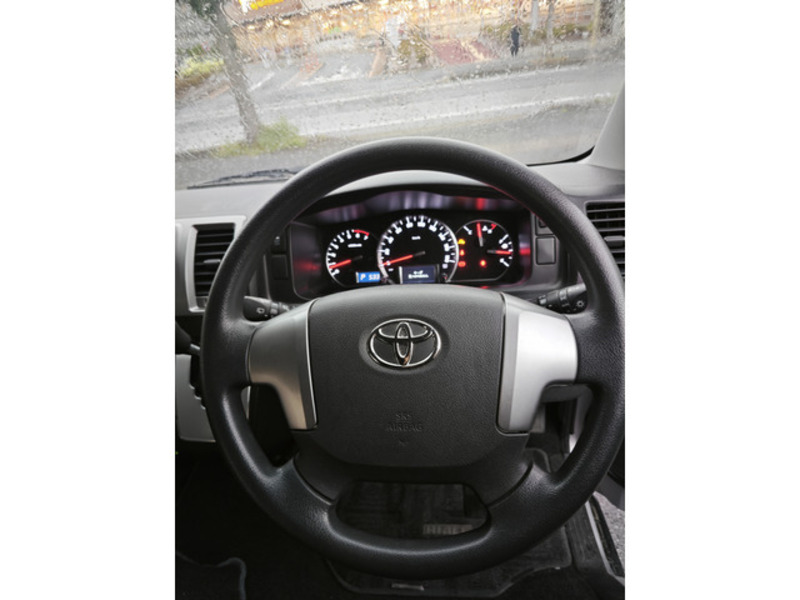 HIACE-9