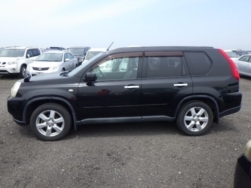 X-TRAIL