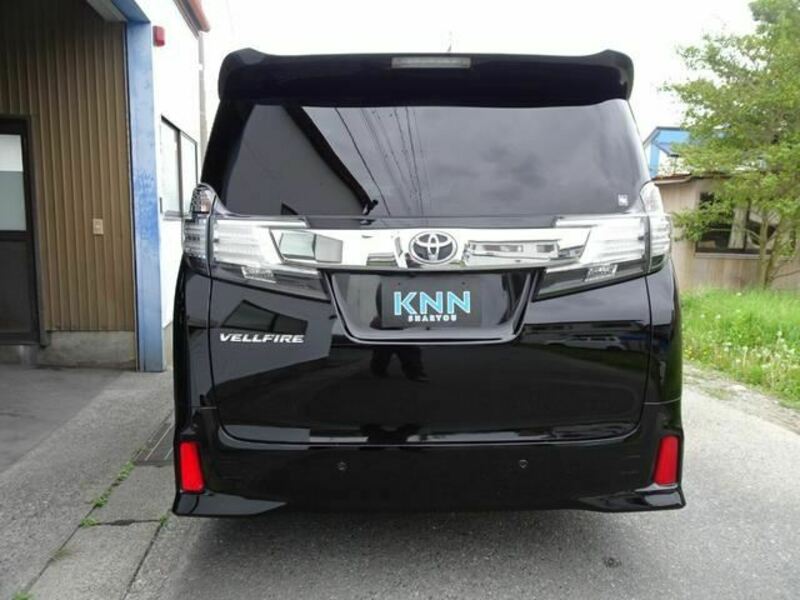 VELLFIRE-8