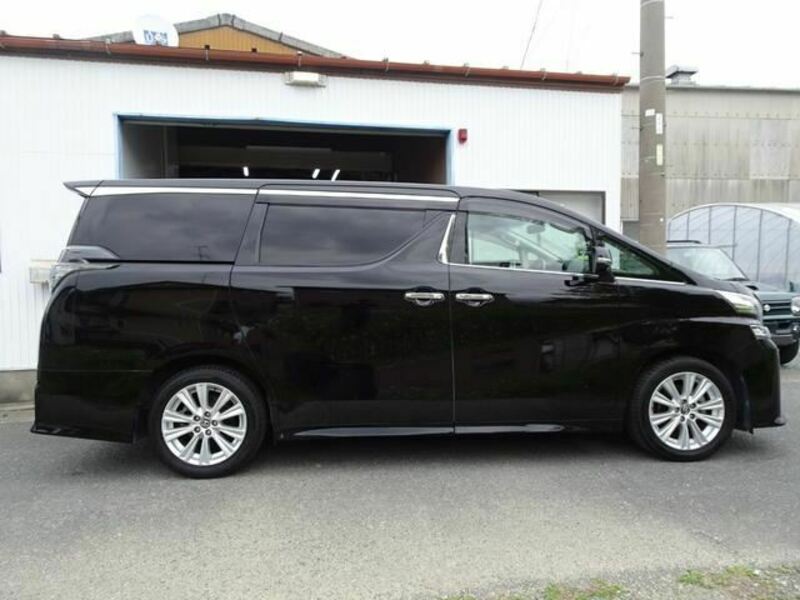 VELLFIRE-9