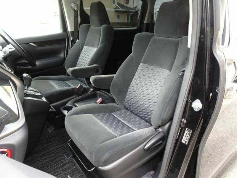 VELLFIRE-12