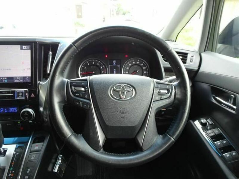 VELLFIRE-15