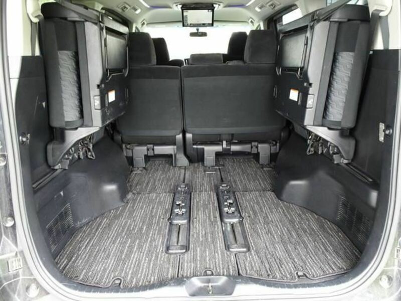 VELLFIRE-19