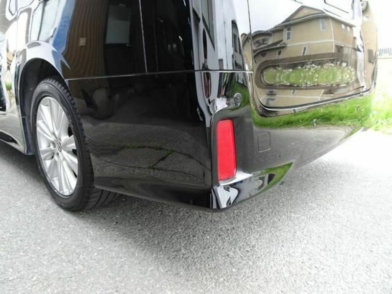 VELLFIRE-33