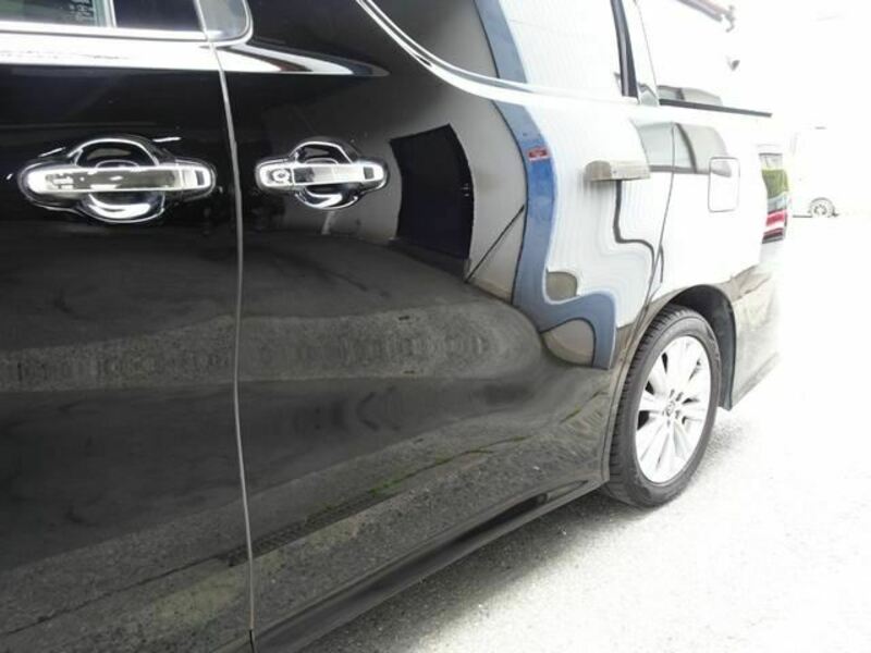 VELLFIRE-35