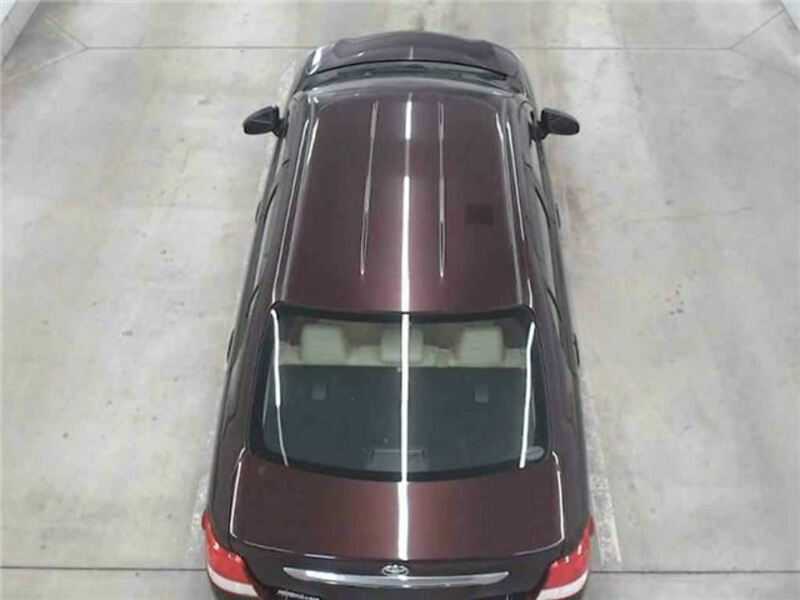COROLLA AXIO-4
