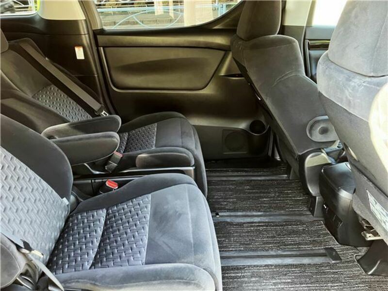VELLFIRE-15