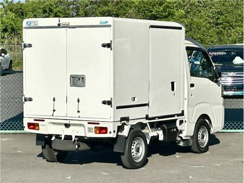 HIJET TRUCK-1
