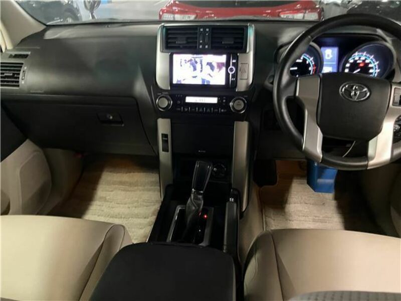 LAND CRUISER PRADO-2