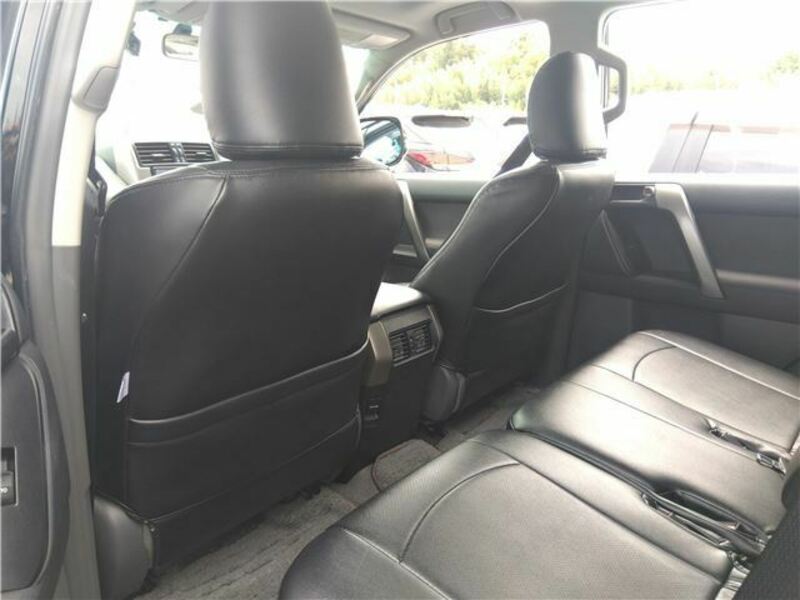 LAND CRUISER PRADO-9