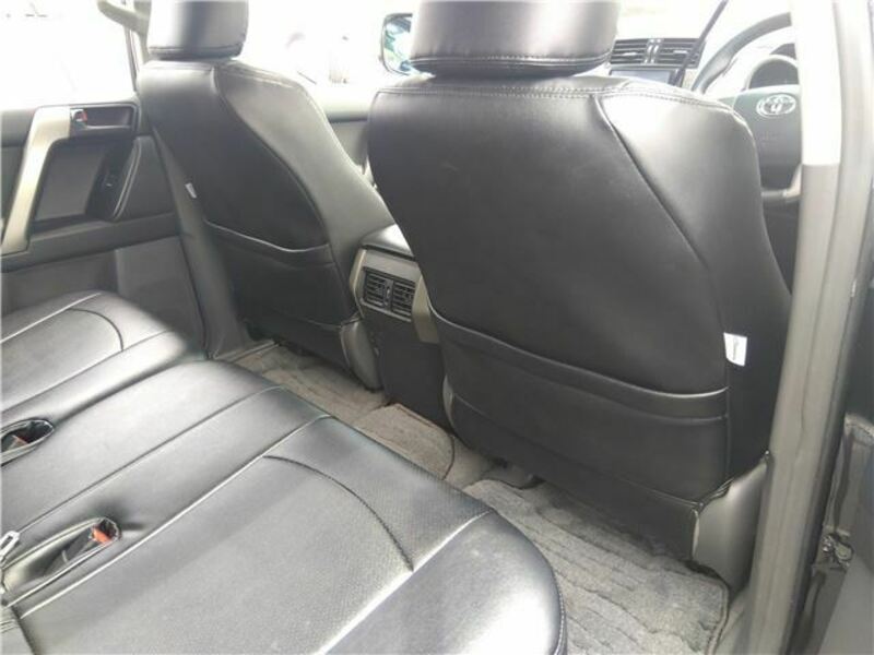 LAND CRUISER PRADO-17
