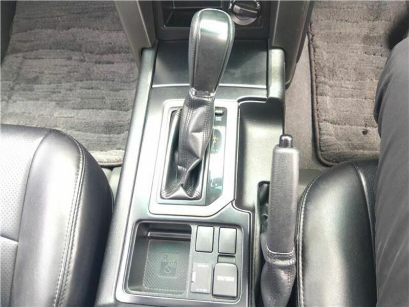 LAND CRUISER PRADO-22