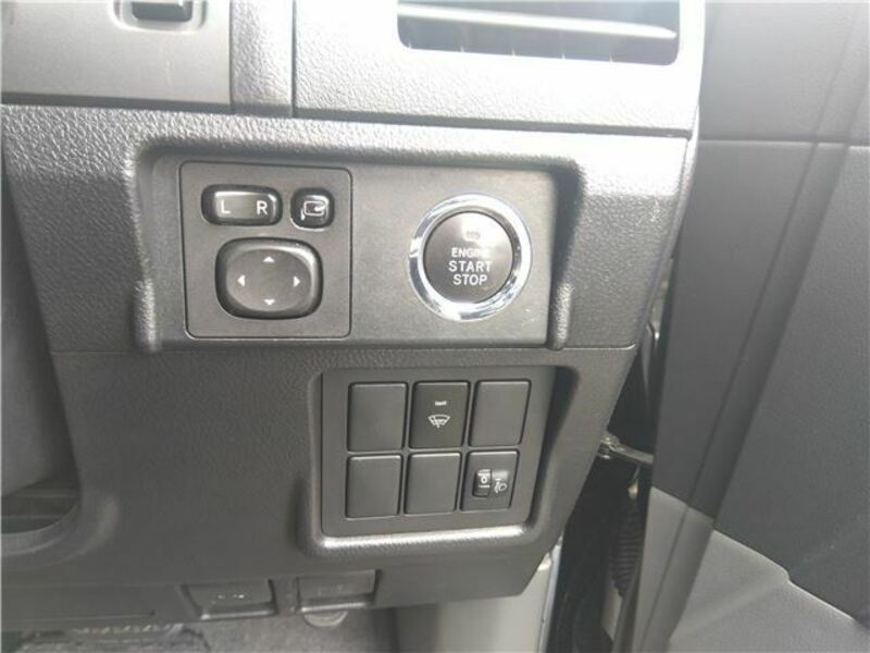 LAND CRUISER PRADO-25