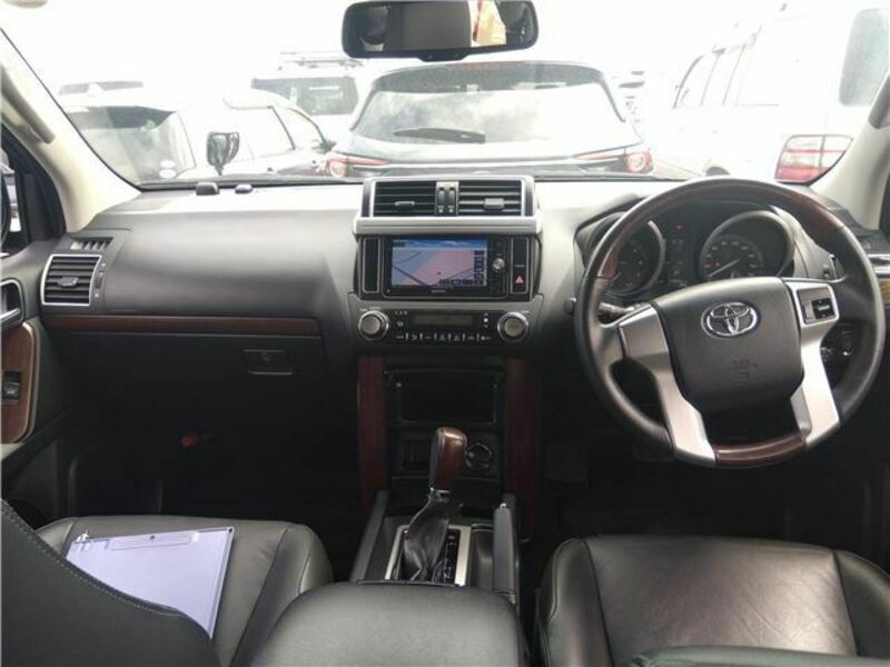 LAND CRUISER PRADO-12
