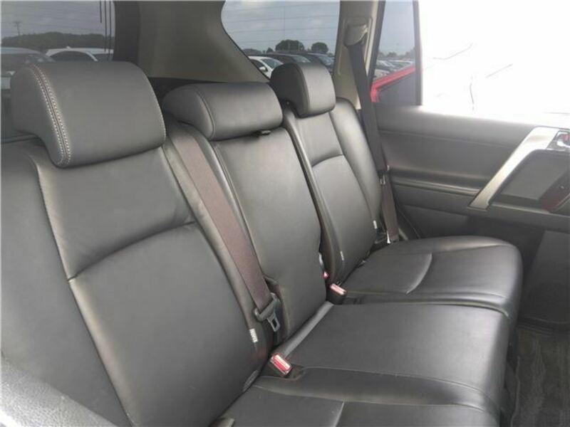 LAND CRUISER PRADO-16