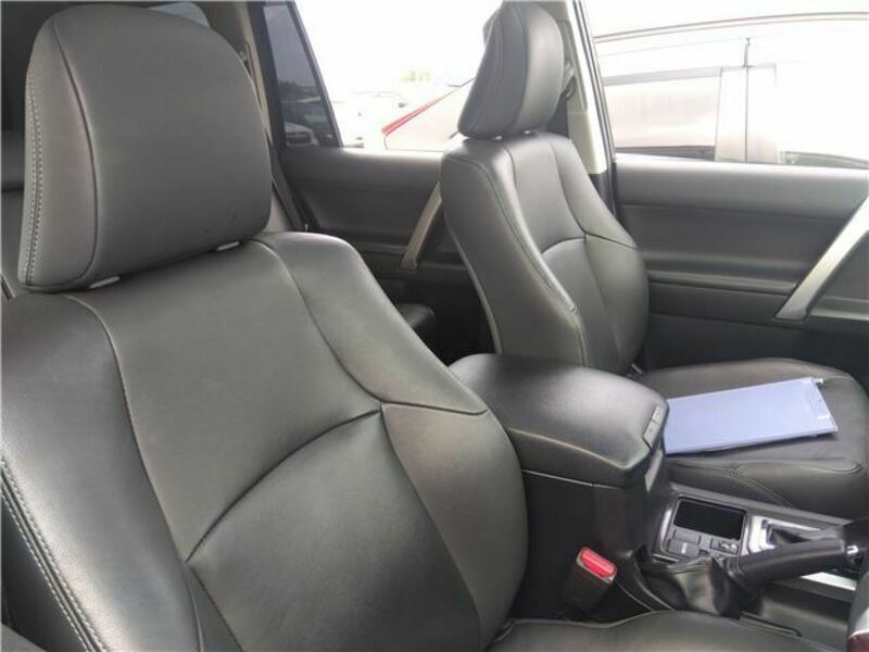 LAND CRUISER PRADO-17