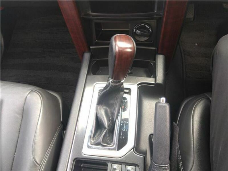 LAND CRUISER PRADO-20