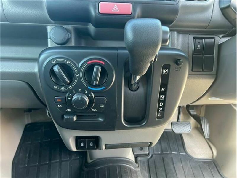 MINICAB VAN-3