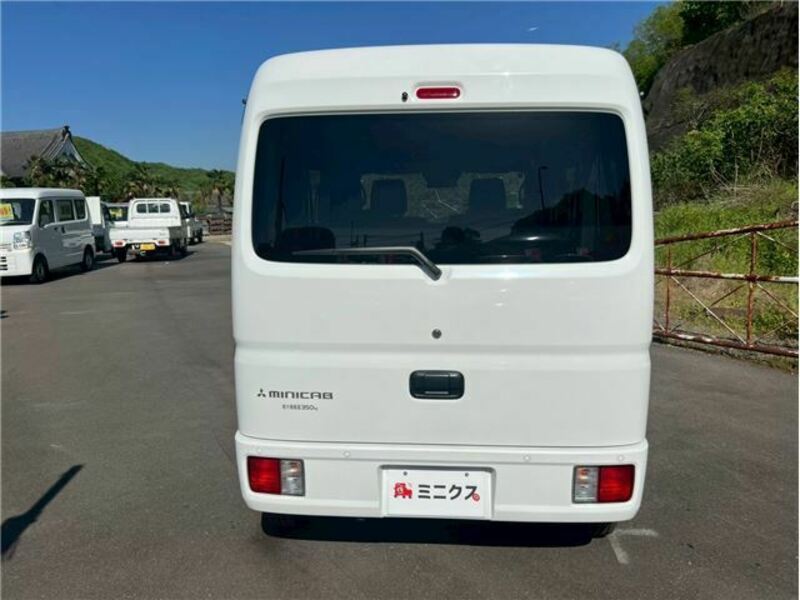 MINICAB VAN-10