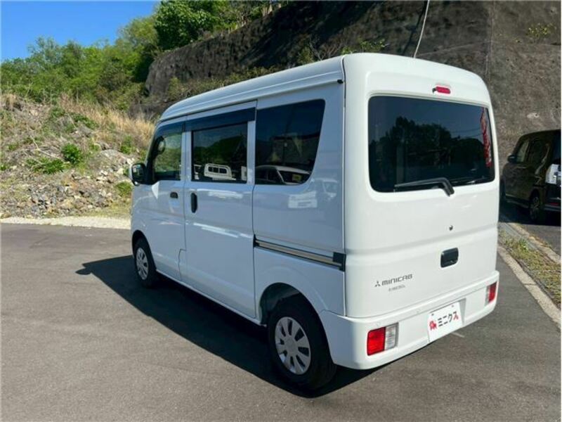 MINICAB VAN-14
