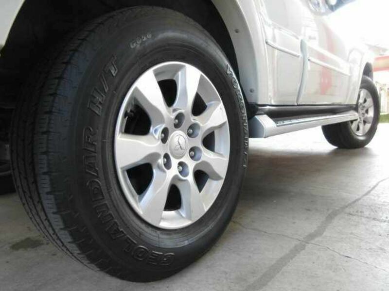 PAJERO-19