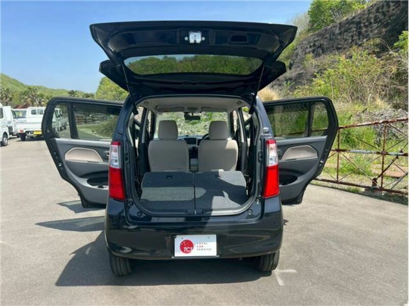 WAGON R-12