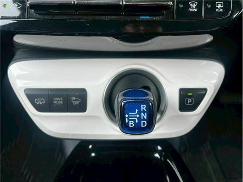 PRIUS PHV-9