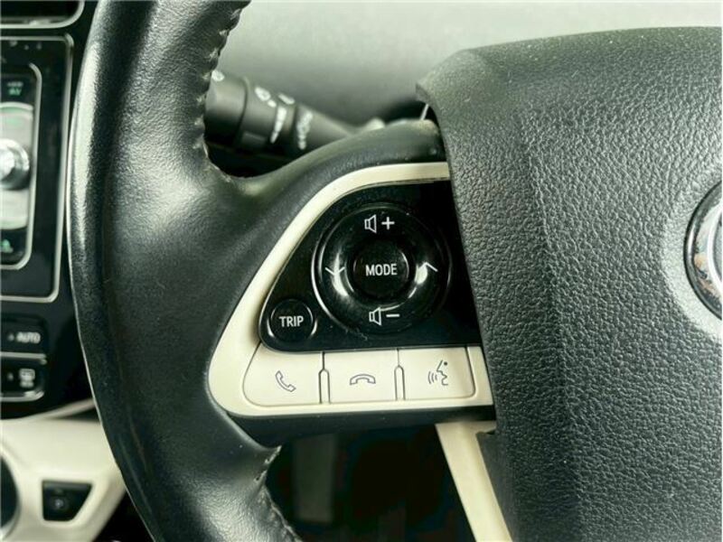 PRIUS PHV-11