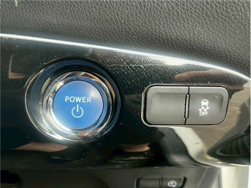PRIUS PHV-13