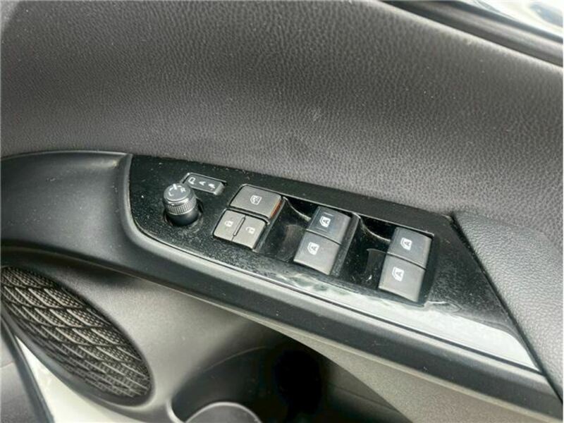 PRIUS PHV-16