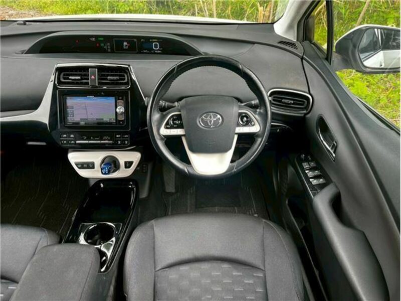PRIUS PHV-18