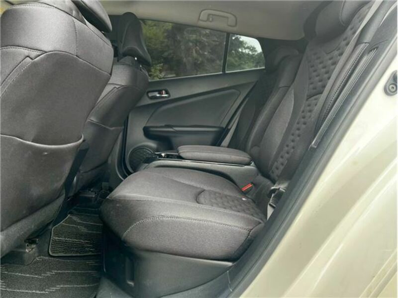 PRIUS PHV-26
