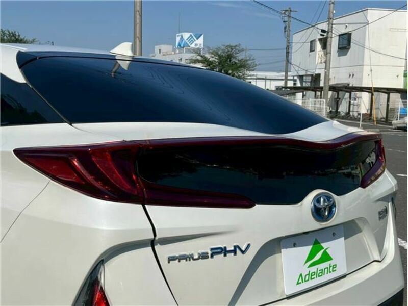 PRIUS PHV-49