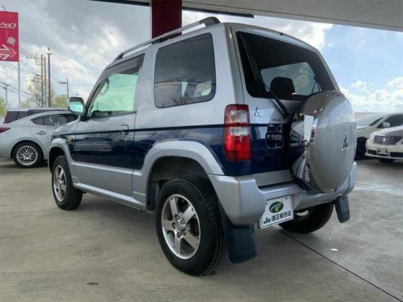 PAJERO MINI