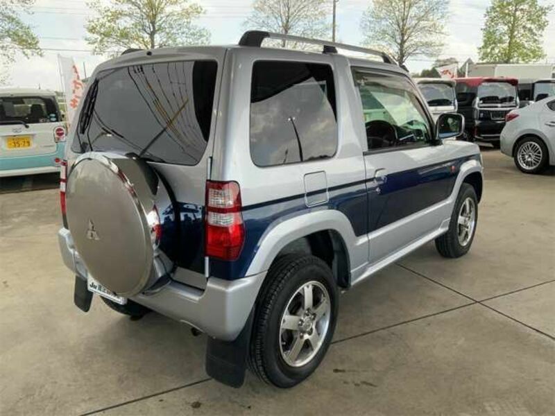 PAJERO MINI