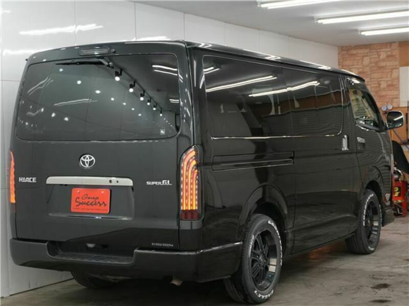 HIACE VAN-22